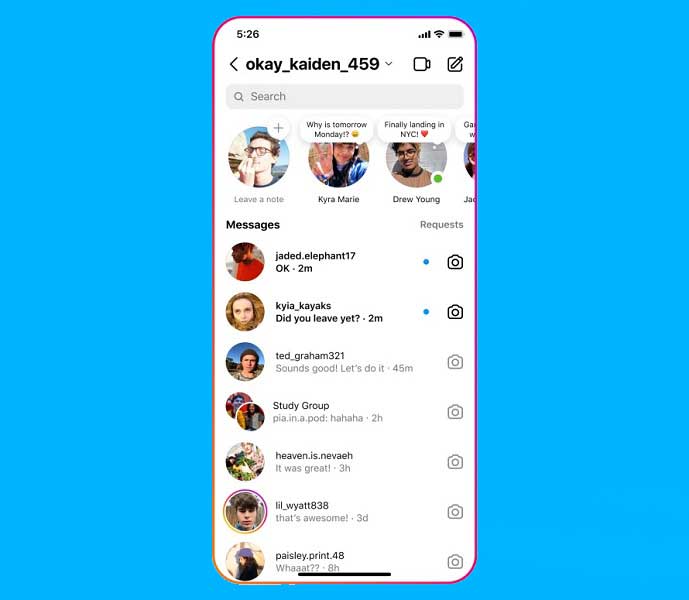 Users can send 60 characters of text and emoji using Notes. Meanwhile, on Twitter, it is possible to send tweets of 280 characters. Also, these texts will not appear in the feed. Instagram users can only share such texts with a limited group of people and they appear as small chat bubbles above the profile picture in the Direct Messenger section.